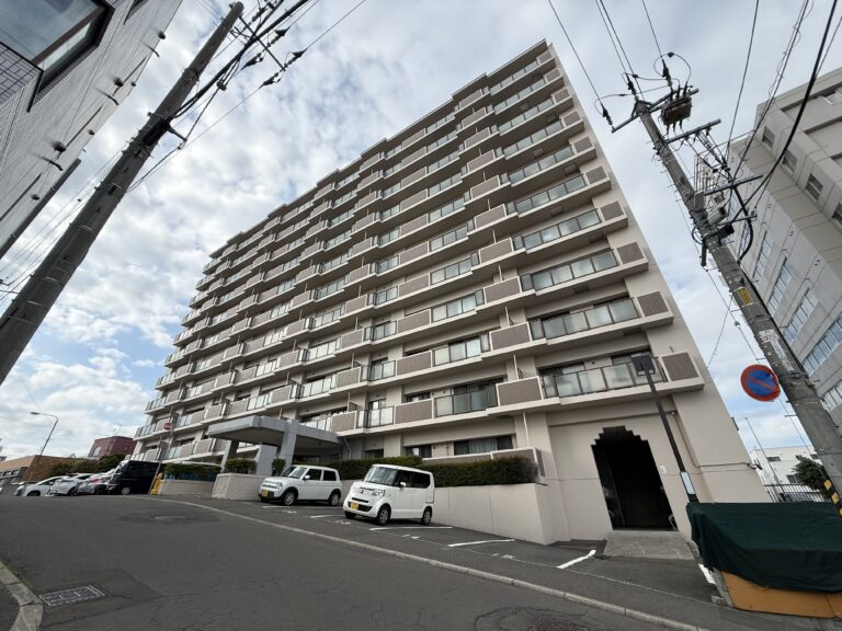 ロイヤルシャトー白石本通